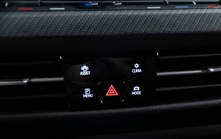 Volkswagen Golf R, 2021 год, 5 399 077 рублей, 19 фотография