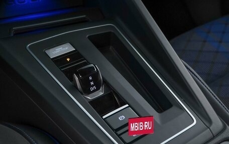 Volkswagen Golf R, 2021 год, 5 399 077 рублей, 18 фотография