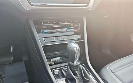Volkswagen Touran III, 2022 год, 1 590 000 рублей, 12 фотография