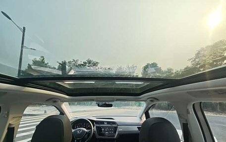 Volkswagen Touran III, 2022 год, 1 590 000 рублей, 14 фотография