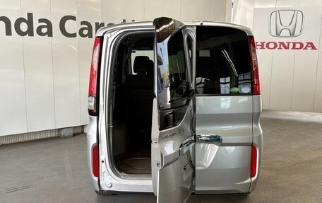 Honda Stepwgn IV, 2015 год, 1 350 000 рублей, 4 фотография