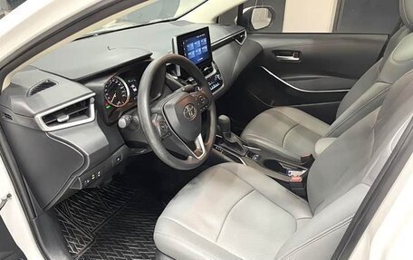 Toyota Corolla, 2022 год, 1 700 000 рублей, 6 фотография
