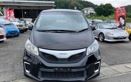 Honda Freed I, 2014 год, 880 000 рублей, 2 фотография
