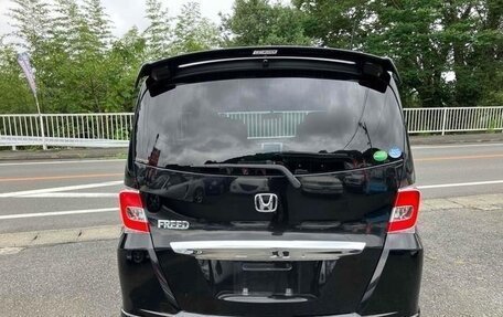 Honda Freed I, 2014 год, 880 000 рублей, 5 фотография