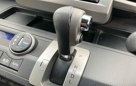Honda Freed I, 2014 год, 880 000 рублей, 10 фотография
