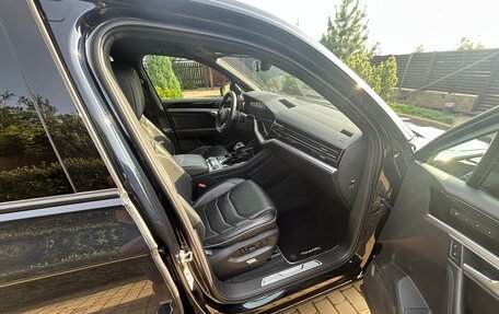 Volkswagen Touareg III, 2019 год, 5 190 000 рублей, 21 фотография