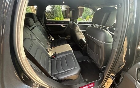 Volkswagen Touareg III, 2019 год, 5 190 000 рублей, 19 фотография