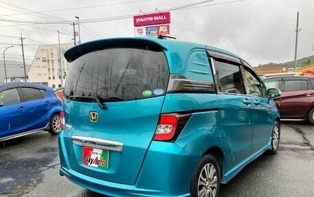 Honda Freed I, 2013 год, 790 000 рублей, 4 фотография