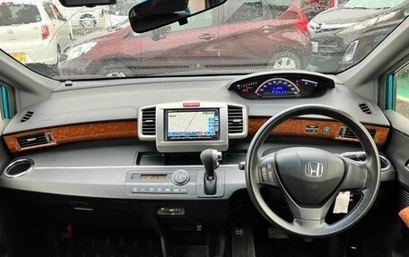Honda Freed I, 2013 год, 790 000 рублей, 8 фотография