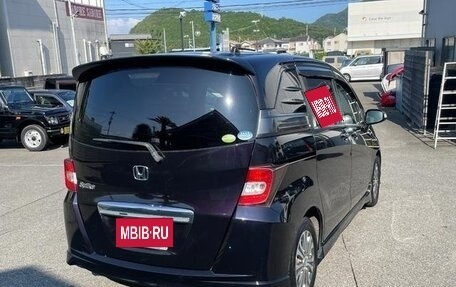 Honda Freed I, 2013 год, 850 000 рублей, 6 фотография