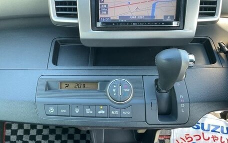 Honda Freed I, 2013 год, 850 000 рублей, 19 фотография