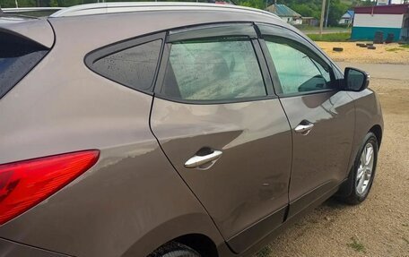 Hyundai ix35 I рестайлинг, 2011 год, 1 350 000 рублей, 3 фотография