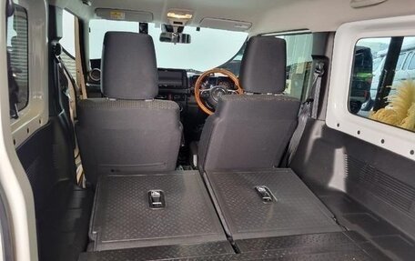 Suzuki Jimny, 2023 год, 1 599 017 рублей, 14 фотография