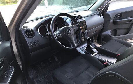 Suzuki Grand Vitara, 2011 год, 890 000 рублей, 8 фотография