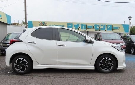 Toyota Yaris, 2023 год, 1 150 400 рублей, 4 фотография