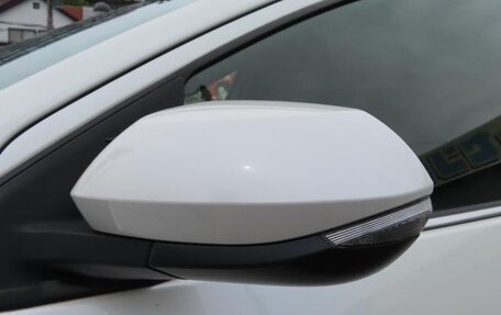 Toyota Yaris, 2023 год, 1 150 400 рублей, 35 фотография