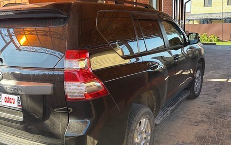 Toyota Land Cruiser Prado 150 рестайлинг 2, 2016 год, 3 500 000 рублей, 3 фотография