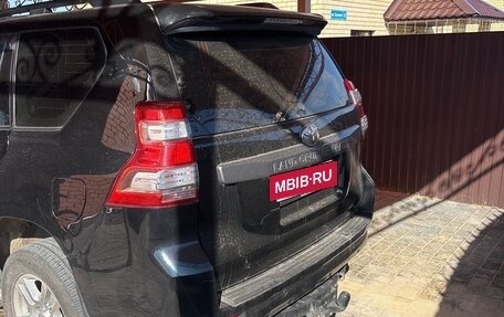 Toyota Land Cruiser Prado 150 рестайлинг 2, 2016 год, 3 500 000 рублей, 2 фотография