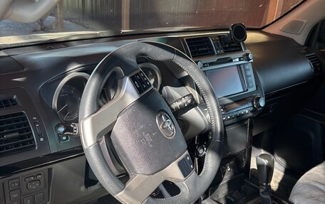 Toyota Land Cruiser Prado 150 рестайлинг 2, 2016 год, 3 500 000 рублей, 4 фотография