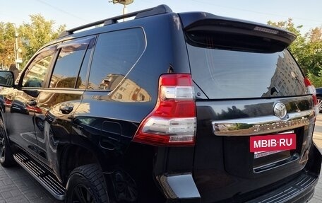 Toyota Land Cruiser Prado 150 рестайлинг 2, 2013 год, 3 150 000 рублей, 2 фотография