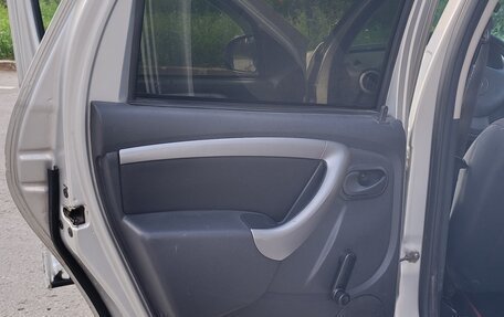 Renault Duster I рестайлинг, 2013 год, 900 000 рублей, 11 фотография