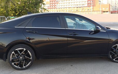 Hyundai Elantra, 2021 год, 2 000 000 рублей, 6 фотография