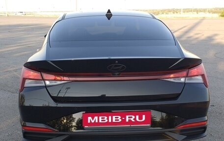 Hyundai Elantra, 2021 год, 2 000 000 рублей, 4 фотография