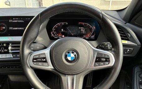 BMW 1 серия, 2023 год, 1 750 400 рублей, 13 фотография
