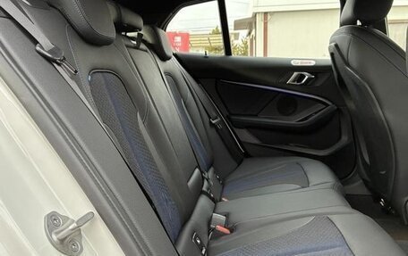 BMW 1 серия, 2023 год, 1 750 400 рублей, 8 фотография