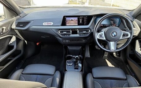BMW 1 серия, 2023 год, 1 750 400 рублей, 11 фотография