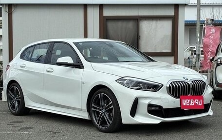 BMW 1 серия, 2023 год, 1 750 400 рублей, 2 фотография
