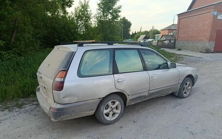 Nissan Wingroad I, 1998 год, 60 000 рублей, 2 фотография