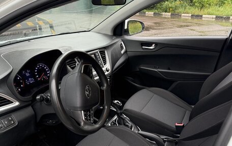 Hyundai Solaris II рестайлинг, 2020 год, 620 000 рублей, 10 фотография