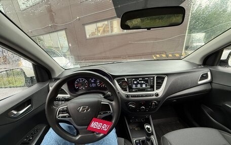 Hyundai Solaris II рестайлинг, 2020 год, 620 000 рублей, 9 фотография