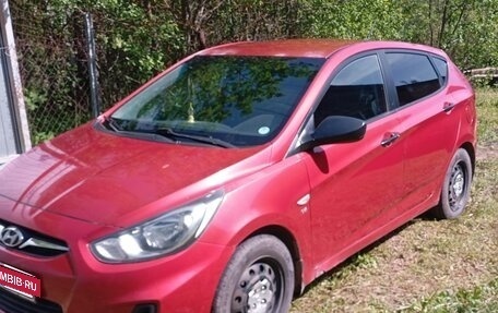 Hyundai Solaris II рестайлинг, 2012 год, 600 000 рублей, 4 фотография