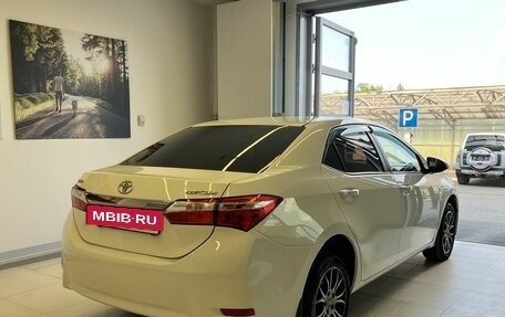 Toyota Corolla, 2013 год, 1 370 000 рублей, 4 фотография