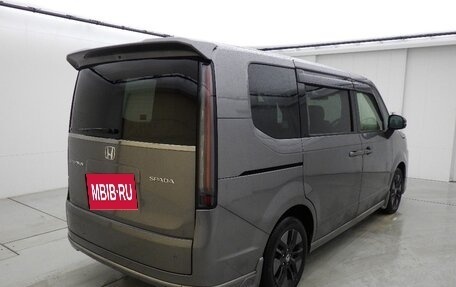 Honda Stepwgn, 2023 год, 2 250 002 рублей, 3 фотография