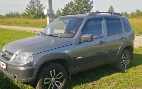 Chevrolet Niva I рестайлинг, 2014 год, 435 000 рублей, 2 фотография