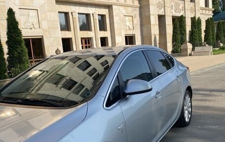 Opel Astra J, 2014 год, 850 000 рублей, 4 фотография