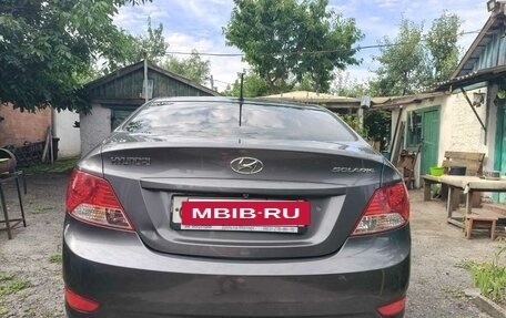 Hyundai Solaris II рестайлинг, 2013 год, 950 000 рублей, 3 фотография