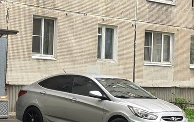 Hyundai Solaris II рестайлинг, 2011 год, 680 000 рублей, 1 фотография