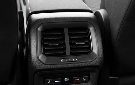 Volkswagen Tiguan II, 2018 год, 2 790 000 рублей, 10 фотография