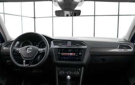 Volkswagen Tiguan II, 2018 год, 2 790 000 рублей, 12 фотография