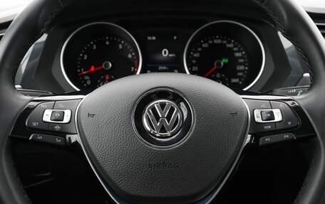 Volkswagen Tiguan II, 2018 год, 2 790 000 рублей, 14 фотография