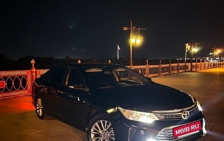 Toyota Camry, 2015 год, 1 899 999 рублей, 6 фотография