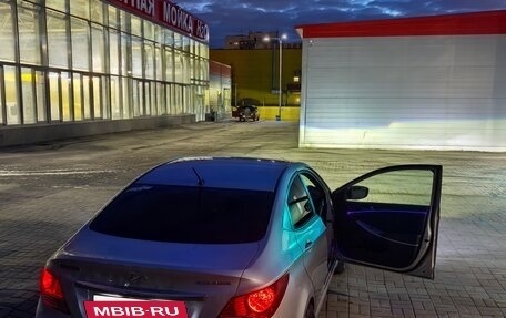 Hyundai Solaris II рестайлинг, 2011 год, 680 000 рублей, 11 фотография