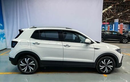 Volkswagen T-Cross I, 2022 год, 1 170 000 рублей, 8 фотография