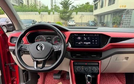 Volkswagen T-Cross I, 2022 год, 1 170 000 рублей, 11 фотография