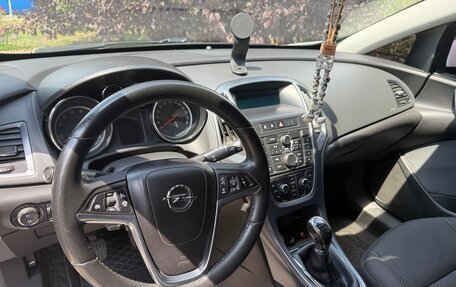 Opel Astra J, 2012 год, 890 000 рублей, 3 фотография