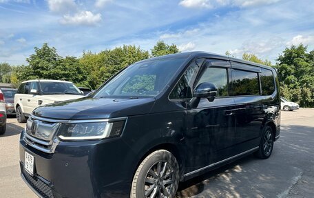 Honda Stepwgn, 2022 год, 2 800 000 рублей, 16 фотография